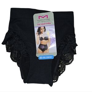Womens Maidenform Black Lace Trim Panties, Small, NWT!!!